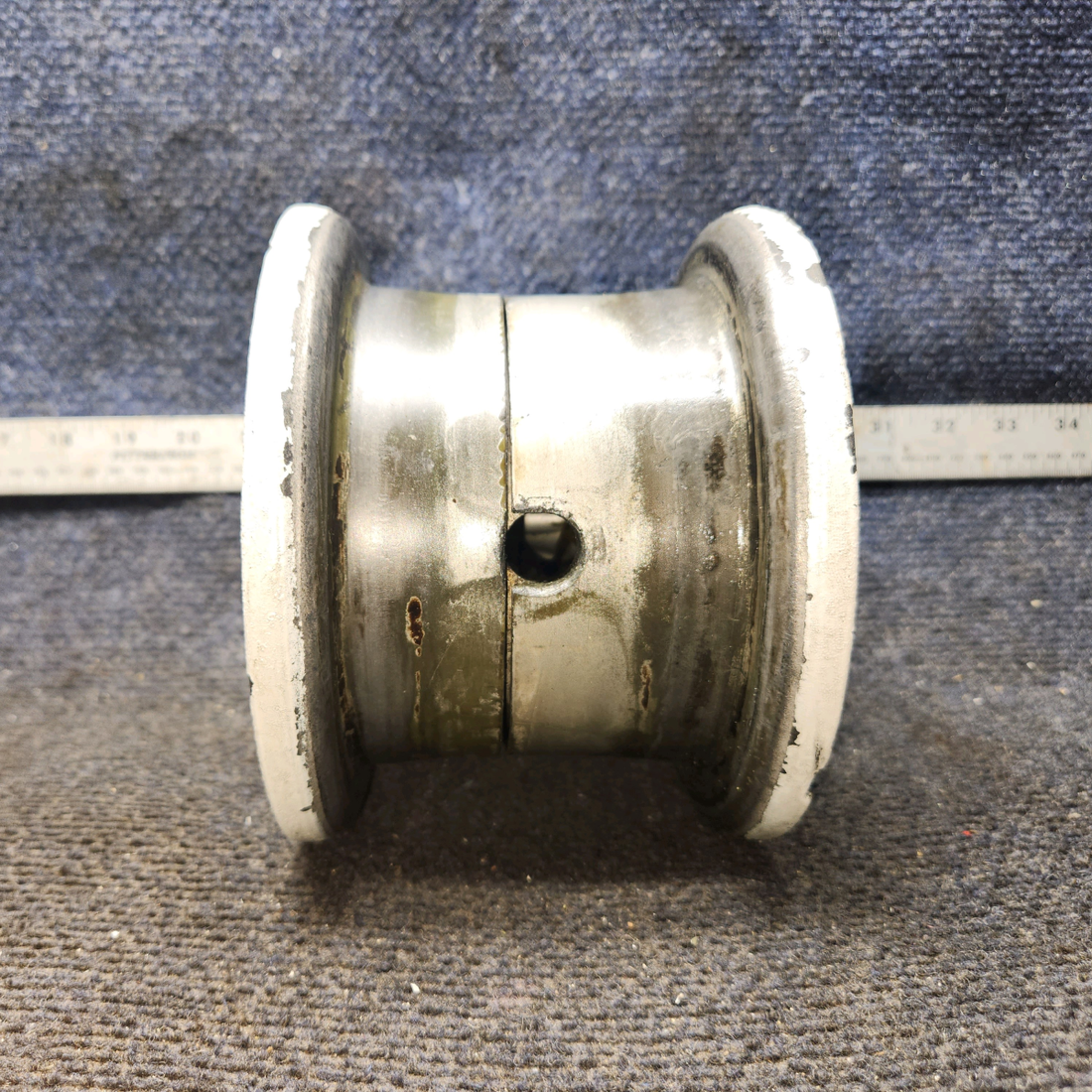Used aircraft parts for sale, 9532926 GoodYear Cessna 172E Nose Wheel Assembly 5.00-5