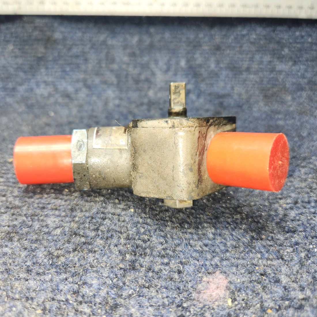 Used aircraft parts for sale, 9851067-7 Cessna 172RG Fuel Selector Valve Assy