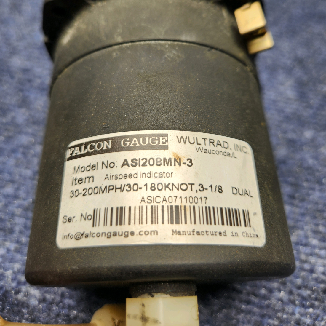 Used aircraft parts for sale, ASI208MN-3 Beechcraft C23 SUNDOWNER FALCON DUAL AIRSPEED INDICATOR 30-200 MPH/180 KNOTS, 3-1/8.