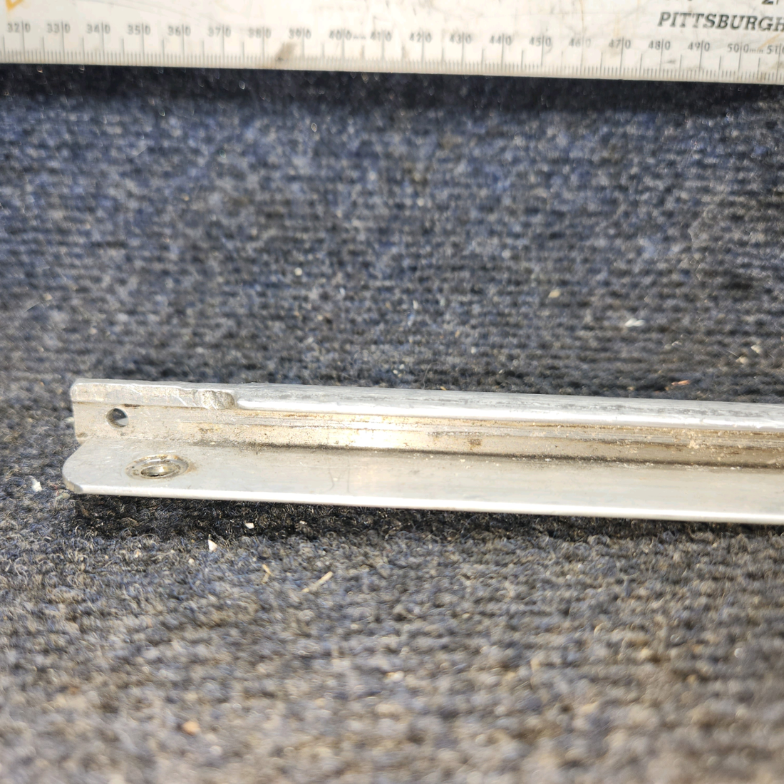 Used aircraft parts for sale, 0410219-1 cessna 150G Outboard Seat Rail Assembly
