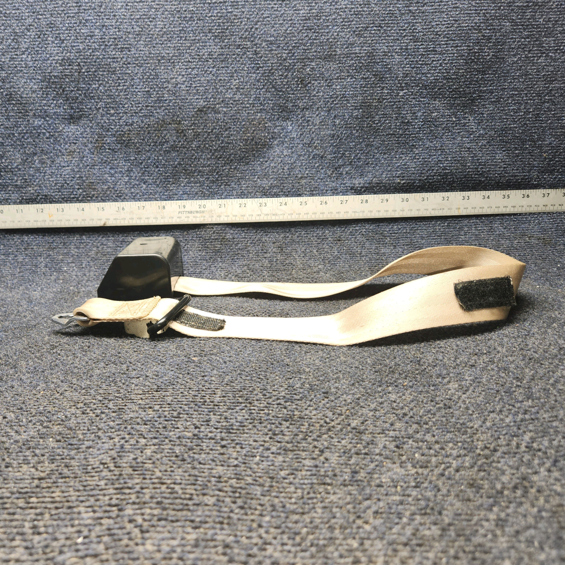 Used aircraft parts for sale, 501580-439 AmSafe BEECHCRAFT 95-55B Seatbelt Shoulder Harness