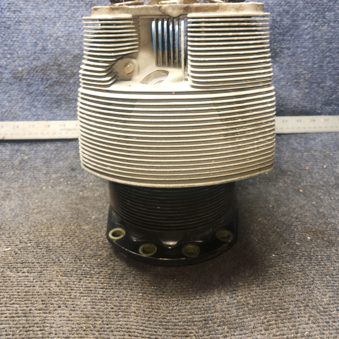 Used aircraft parts for sale, SA47000S-A1 Superior O-470 Cessna 182G Engine Cylinder