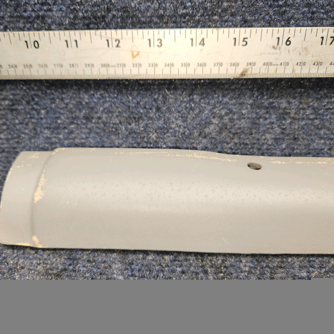 Used aircraft parts for sale, 79171-008 Piper PA28RT-201 Window Frame Center Right