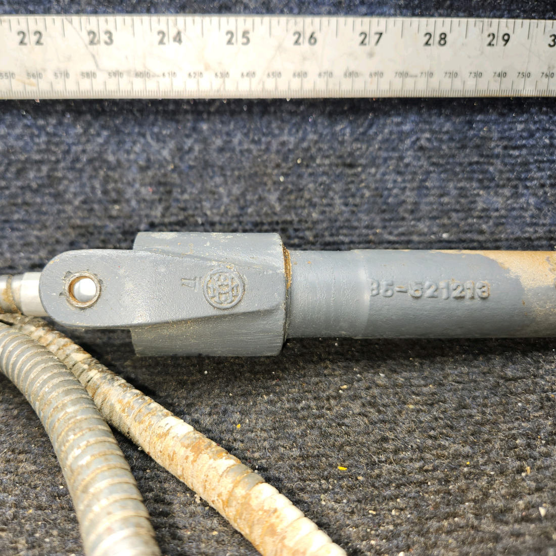 Used aircraft parts for sale, 35-521212-1, 35-521212-10 BEECHCRAFT F35 Flap Actuator Housing with Piston  Includes Cable – LH Side