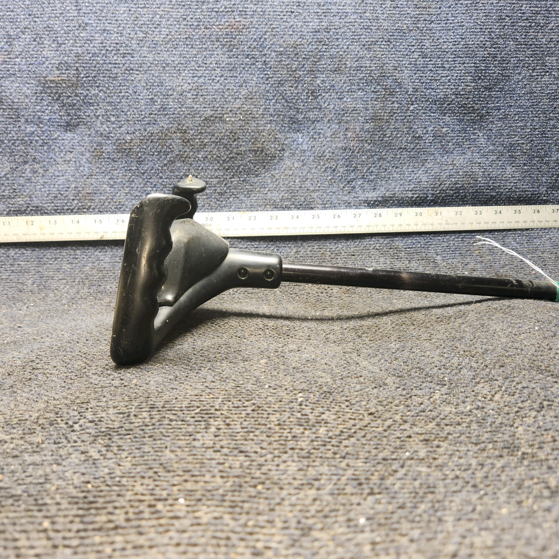Used aircraft parts for sale, 0513260-3 cessna 172N Control Wheel Assembly – LH & RH with Switch