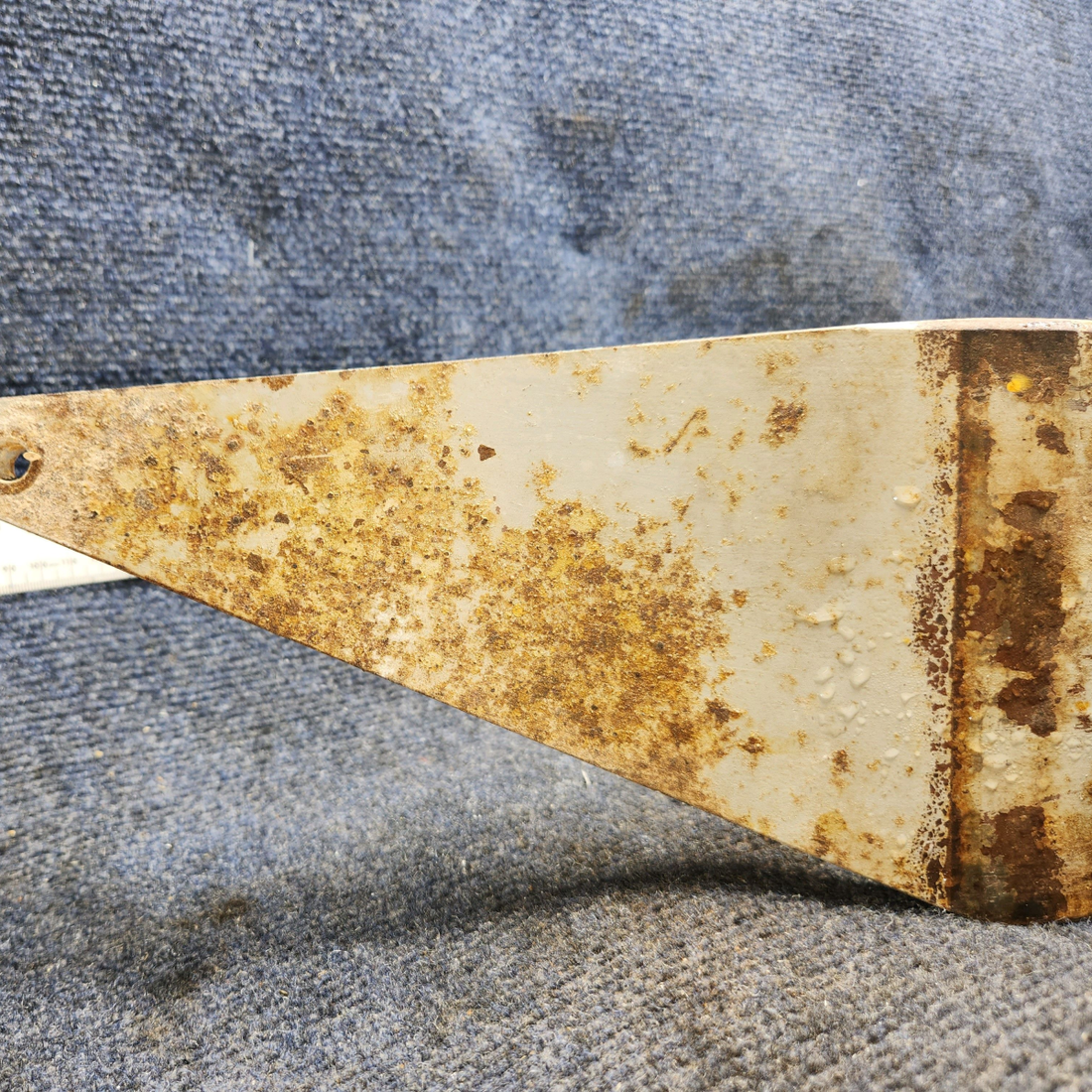 Used aircraft parts for sale, 0541164-4 Cessna 172F Main Landing Gear Spring RH