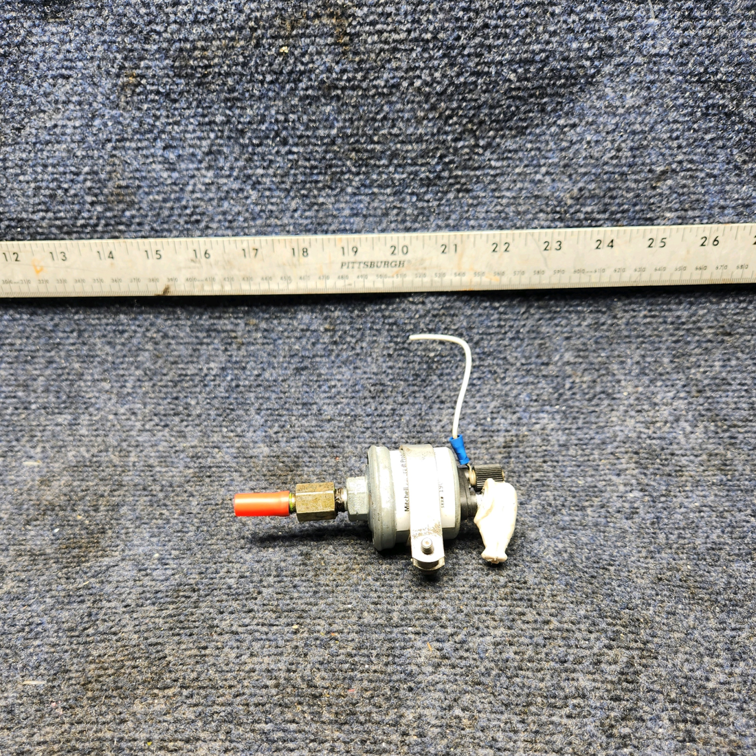 Used aircraft parts for sale, PS-211-9000 Mooney M20J MITCHELL PSI SENDER UNIT (VOLTS: 14)