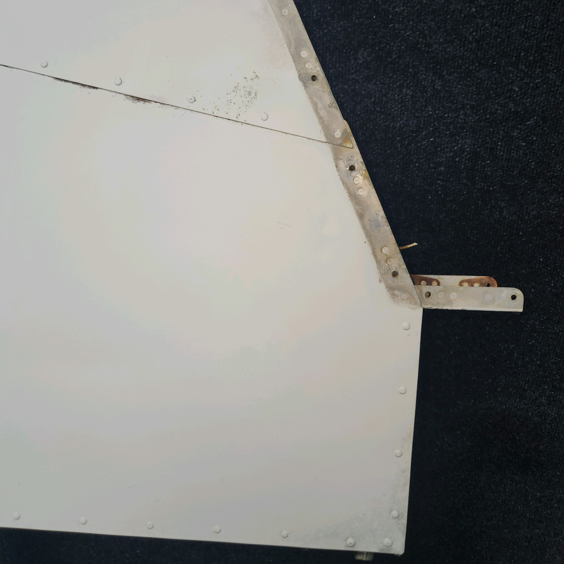 Used aircraft parts for sale, 0531006-64 Cessna 172F Vertical Stabilizer/Fin