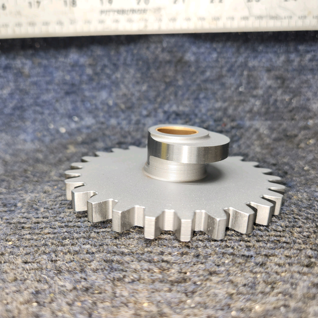 Used aircraft parts for sale, 75072 Lycoming O-320 Piper PA28-140 Gear Assembly Crankshaft Idler with 8130-1