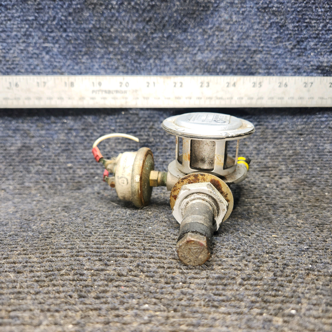 Used aircraft parts for sale, 2H3-19 Airborne piper PA-28-181 Vacuum Regulating Valve Assembly