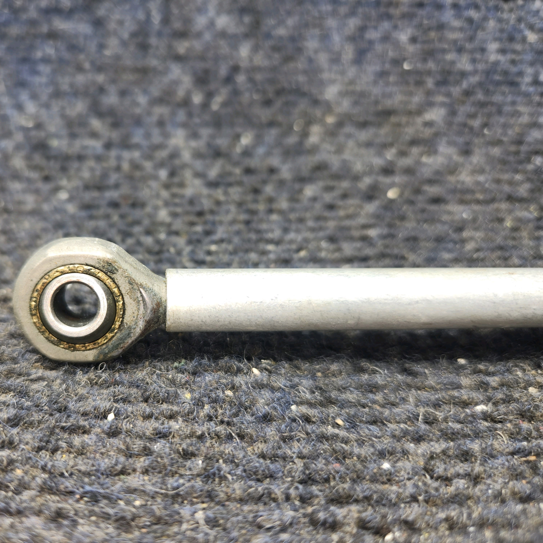 Used aircraft parts for sale, 169-524013-33 Beechcraft C23 SUNDOWNER Aft Rudder Pedal Control Rod Interconnect Assembly