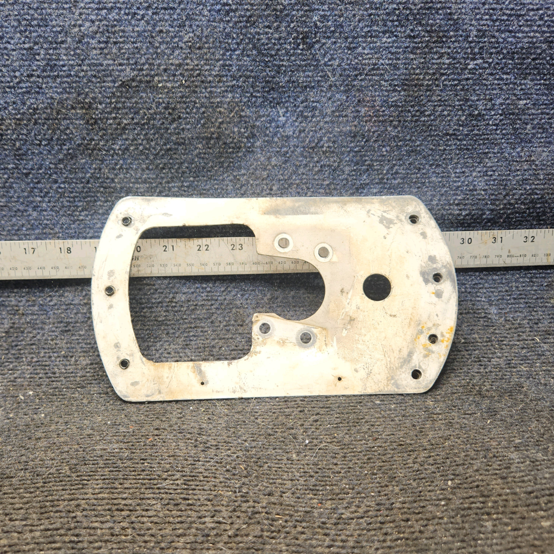 Used aircraft parts for sale, 0541220-2 cessna 172N Mounting Plate Assembly – RH