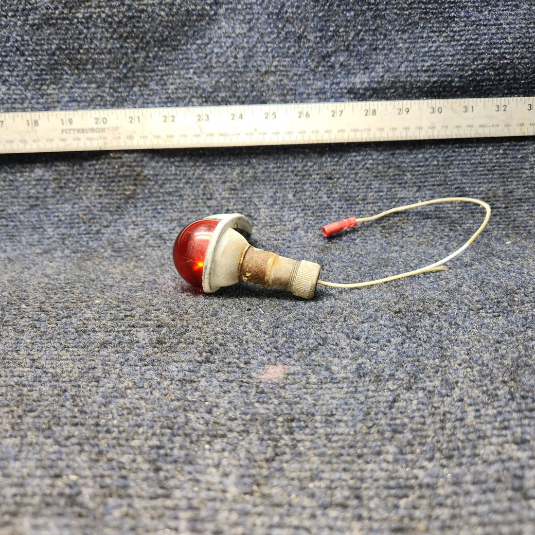 Used aircraft parts for sale, C6220001-0201 Cessna 172RG Navigation Light Assembly W/ lens 12V RH