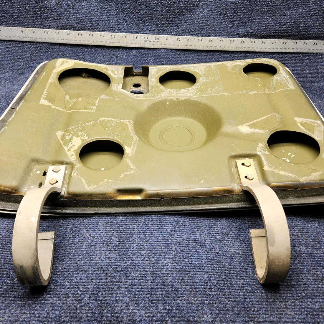 Used aircraft parts for sale, 0717037-6 Cessna PIPER- CESSNA-BEECH- MOONEY VARIOS CESSNA 172 RG BAGGAGE DOOR STRUCTURE