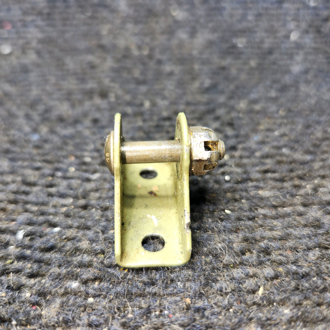 Used aircraft parts for sale, 35-650121-4 BEECHCRAFT F35 Elevator Hinge Bracket Out