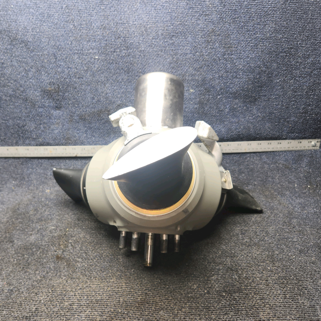 Used aircraft parts for sale, 3AF32C504-C McCauley BEECHCRAFT 95-55B Propeller Hub – Prop Strike, for Parts Only