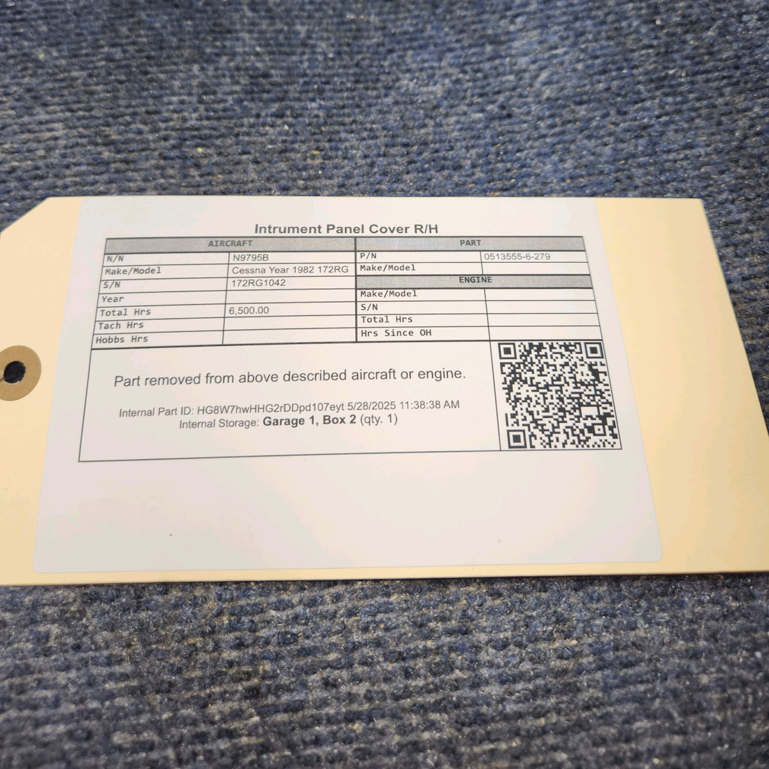 Used aircraft parts for sale, 0513555-6-279 Cessna 172RG Instrument Panel Cover R/H