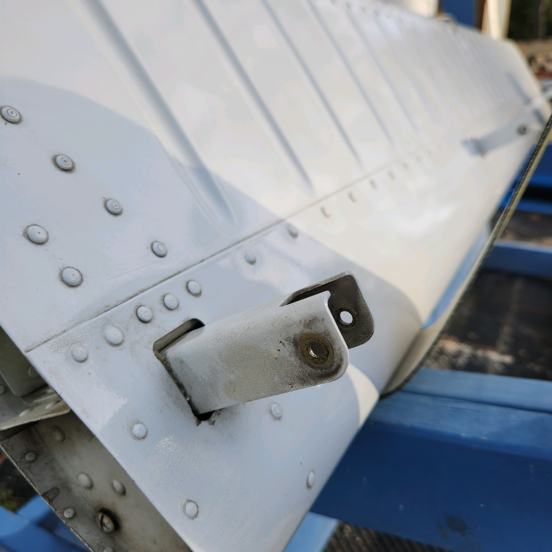 Used aircraft parts for sale, 65590-001 PIPER PA28-161 Warrior III FLAP ASSEMBLY RH HAVE CRACK INDBOARD