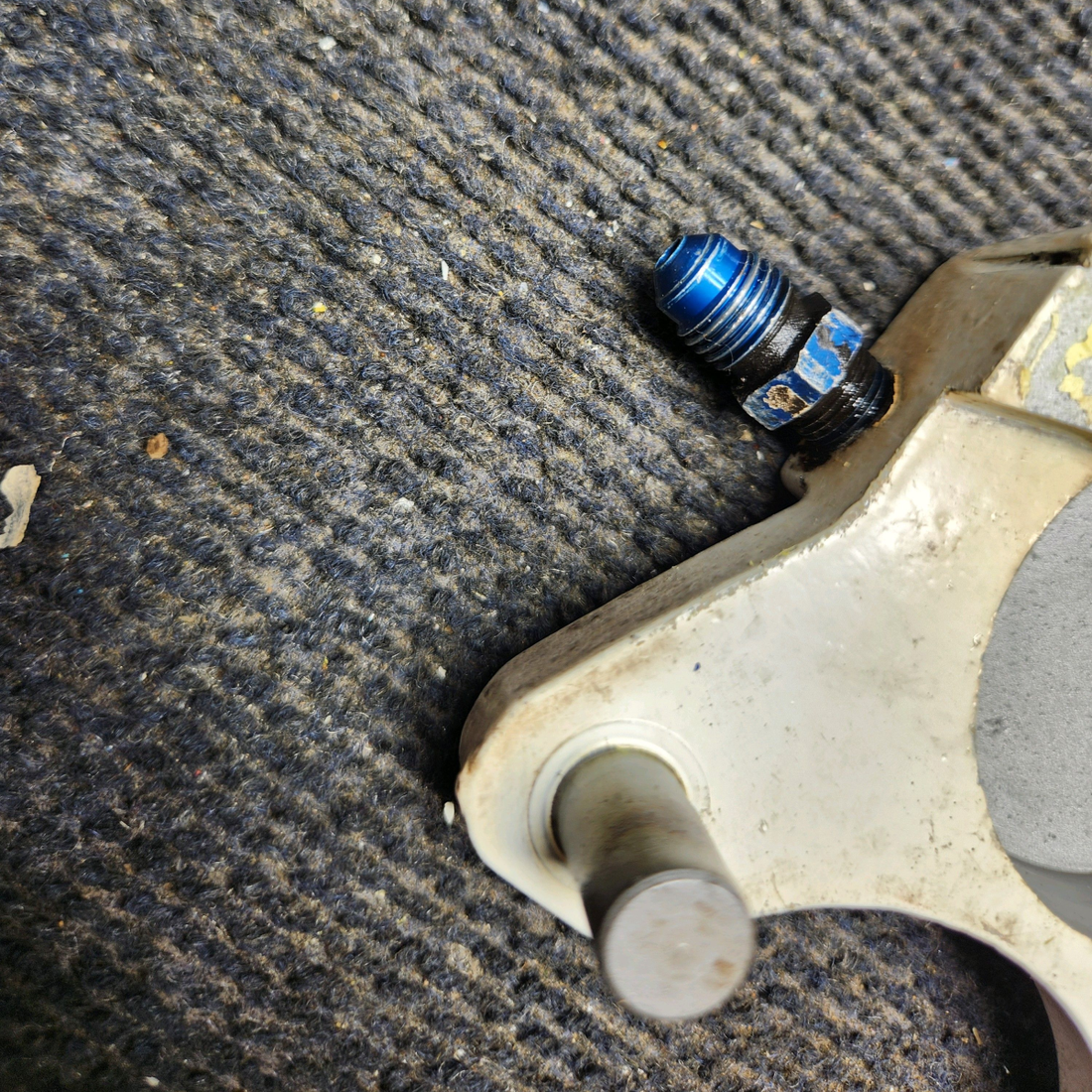 Used aircraft parts for sale, 35-200A Cleveland Beechcraft 35-33 Brake Caliper Assy