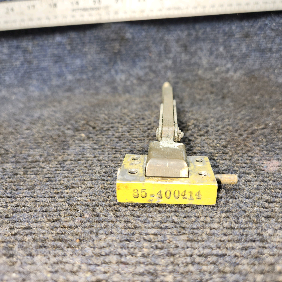 Used aircraft parts for sale, 35-400414 BEECHCRAFT 95-55B Cabin Door Latch Bolt Guide