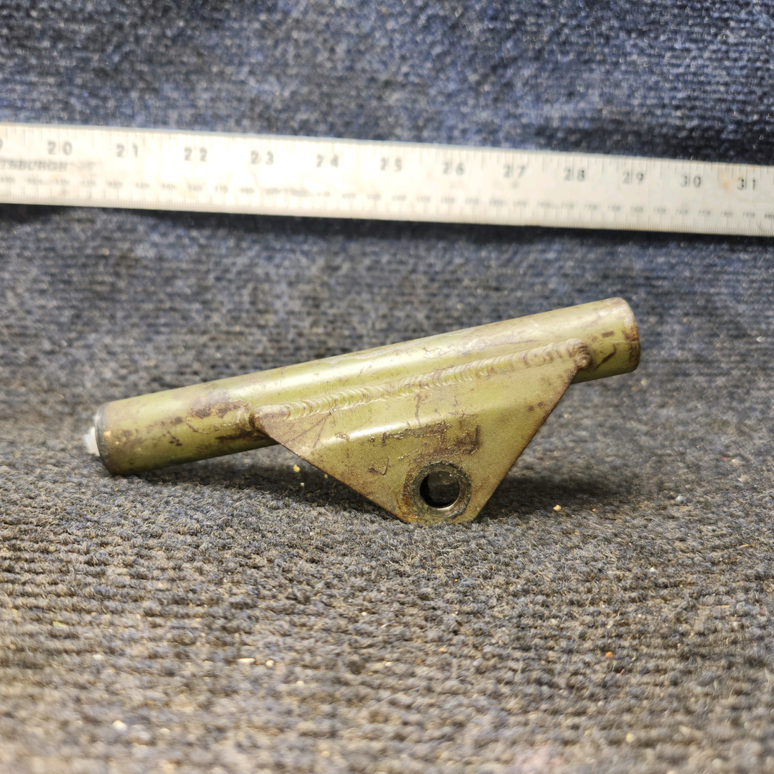 Used aircraft parts for sale, 0760619-1 Cessna 182G Flap Actuator Hinge Assembly