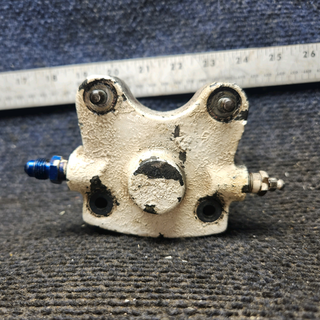Used aircraft parts for sale, C163030-0103 Cleveland cessna 150G Brake Caliper Assembly