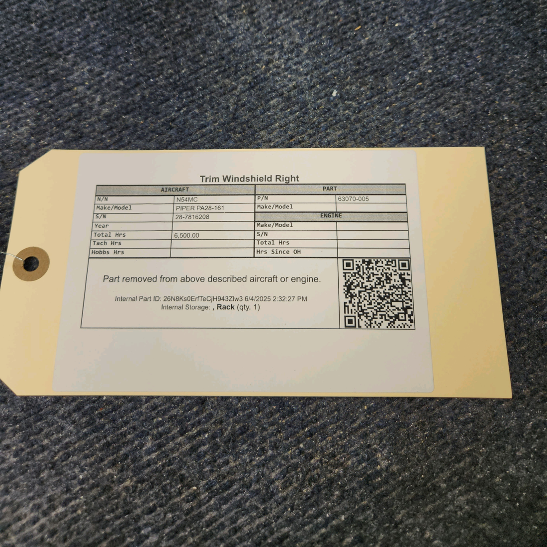 Used aircraft parts for sale, 63070-005 PIPER PA28-161 Trim Windshield Collar - RH