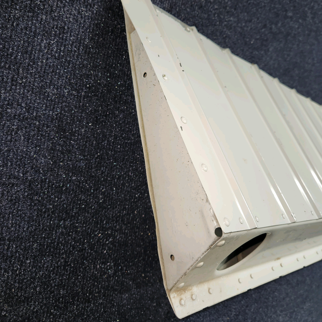 Used aircraft parts for sale, 0523800 Cessna 172 Aileron Assembly - LH
