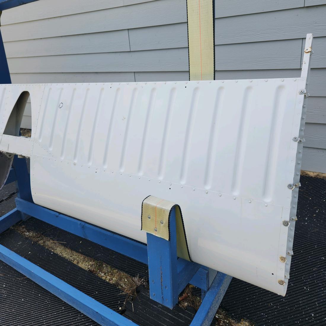 Used aircraft parts for sale, 63460-000 PIPER PA28-140 STABILATOR ASSEMBLY - HAVE A LITLE CRACK - "SEE PHOTOS FOR DETAILS".