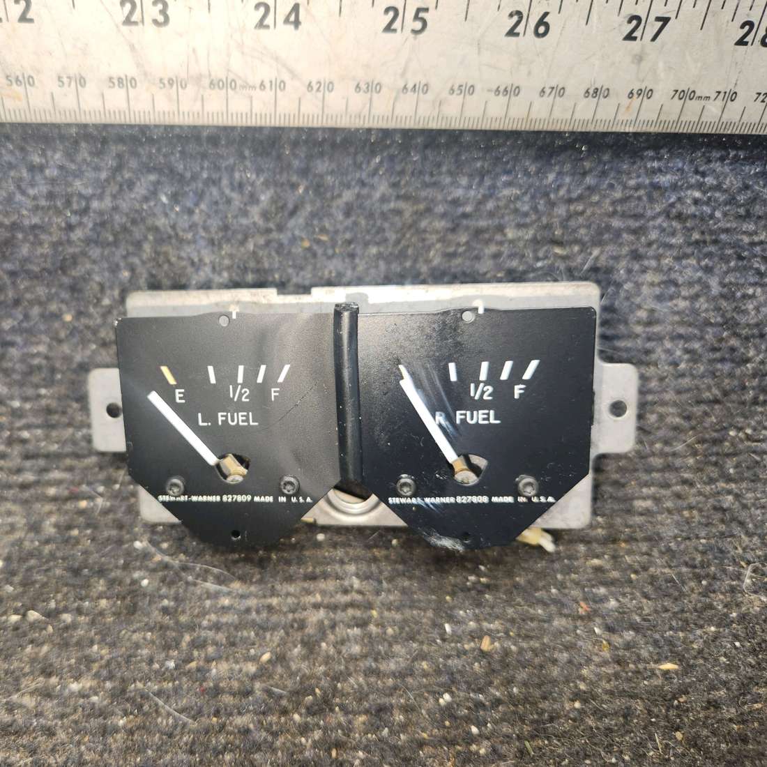 Used aircraft parts for sale, C669511-0102 cessna 172N Fuel Quantity Indicator Cluster – LH & RH (12V)