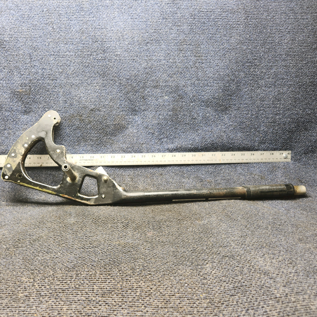 Used aircraft parts for sale, 0510166-6 Cessna 172 Flap Lever Assembly