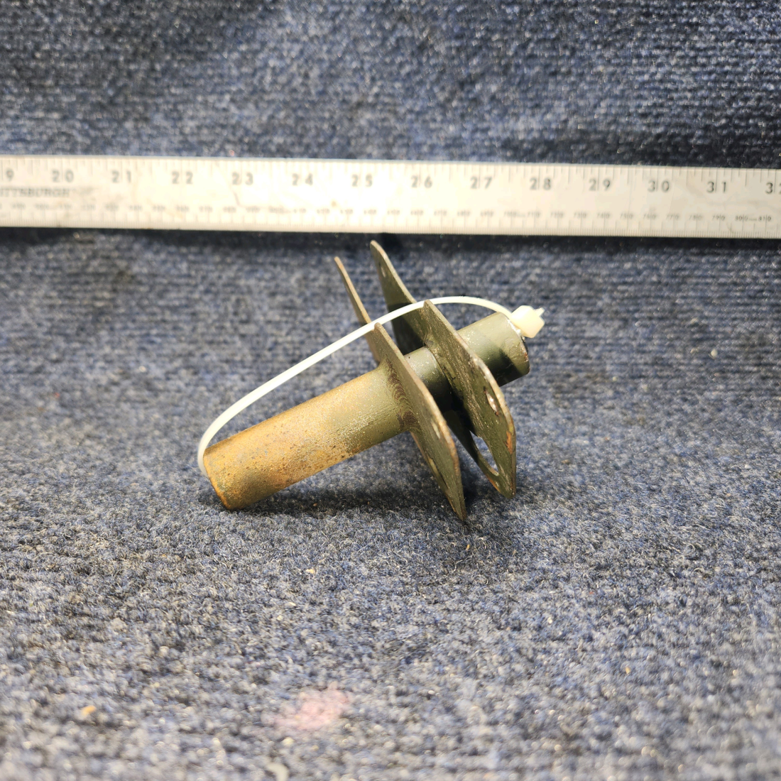 Used aircraft parts for sale, 0523223-1 Cessna C-150J Aileron Bellcrank Assembly  RH