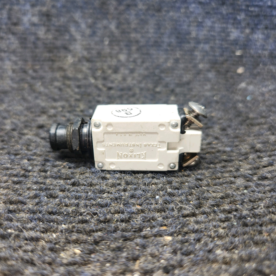Used aircraft parts for sale, 7277-2-7.5 Klixon 7274-2 Cessna 172E Circuit Breaker 7.5 AMP
