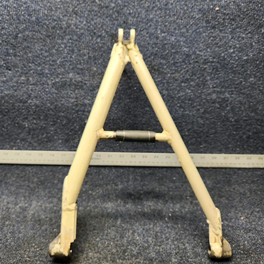 Used aircraft parts for sale, 35-825072 BEECHCRAFT F35 NOSE GEAR RETRACT V BRACE UPPER