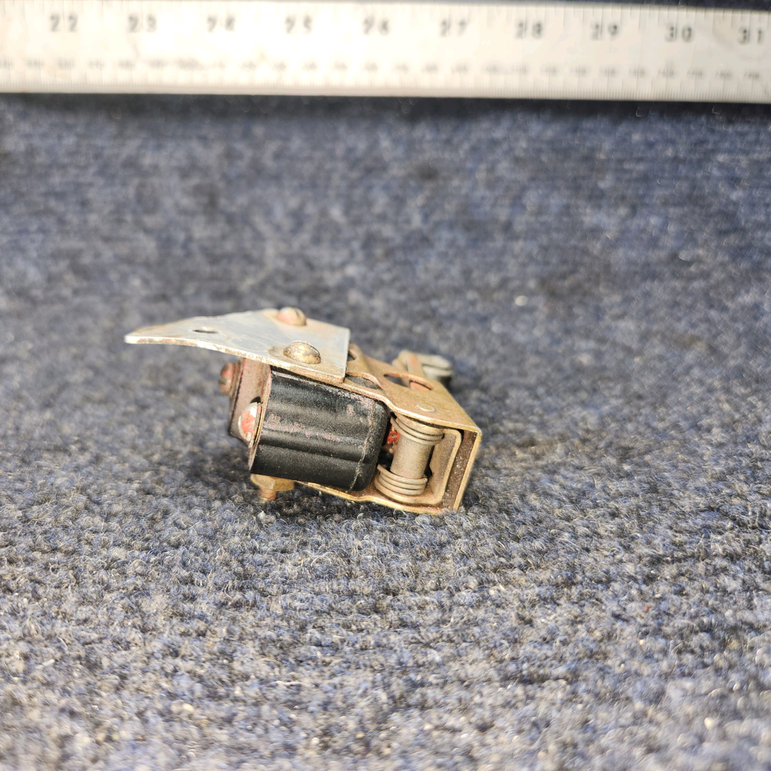 Used aircraft parts for sale, MS25026-1 Honeywell BEECHCRAFT 95-55B Micro Limit Swich ASSY