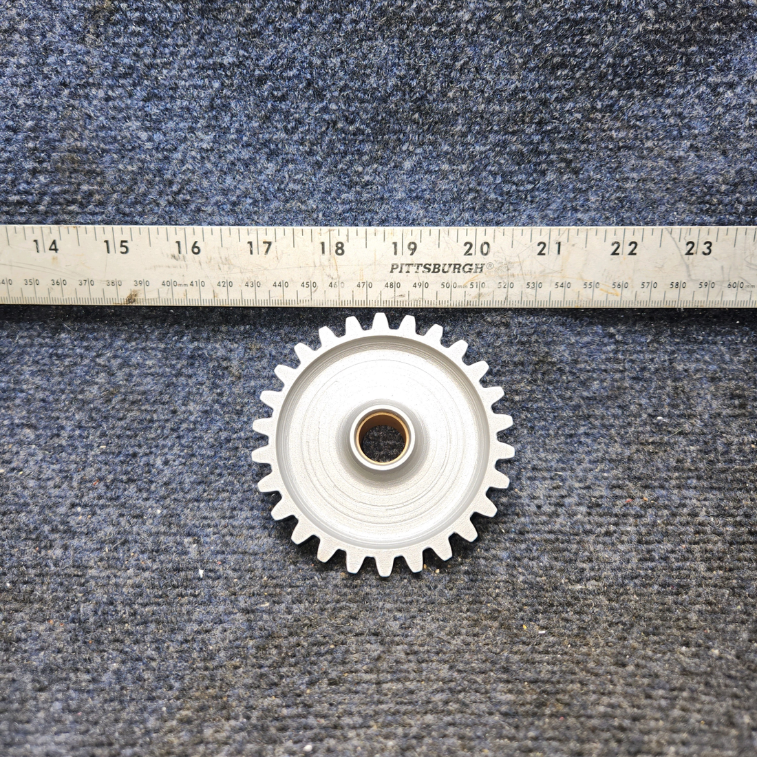 Used aircraft parts for sale, 75072 Lycoming O-320 Piper PA28-140 Gear Assembly Crankshaft Idler with 8130-1