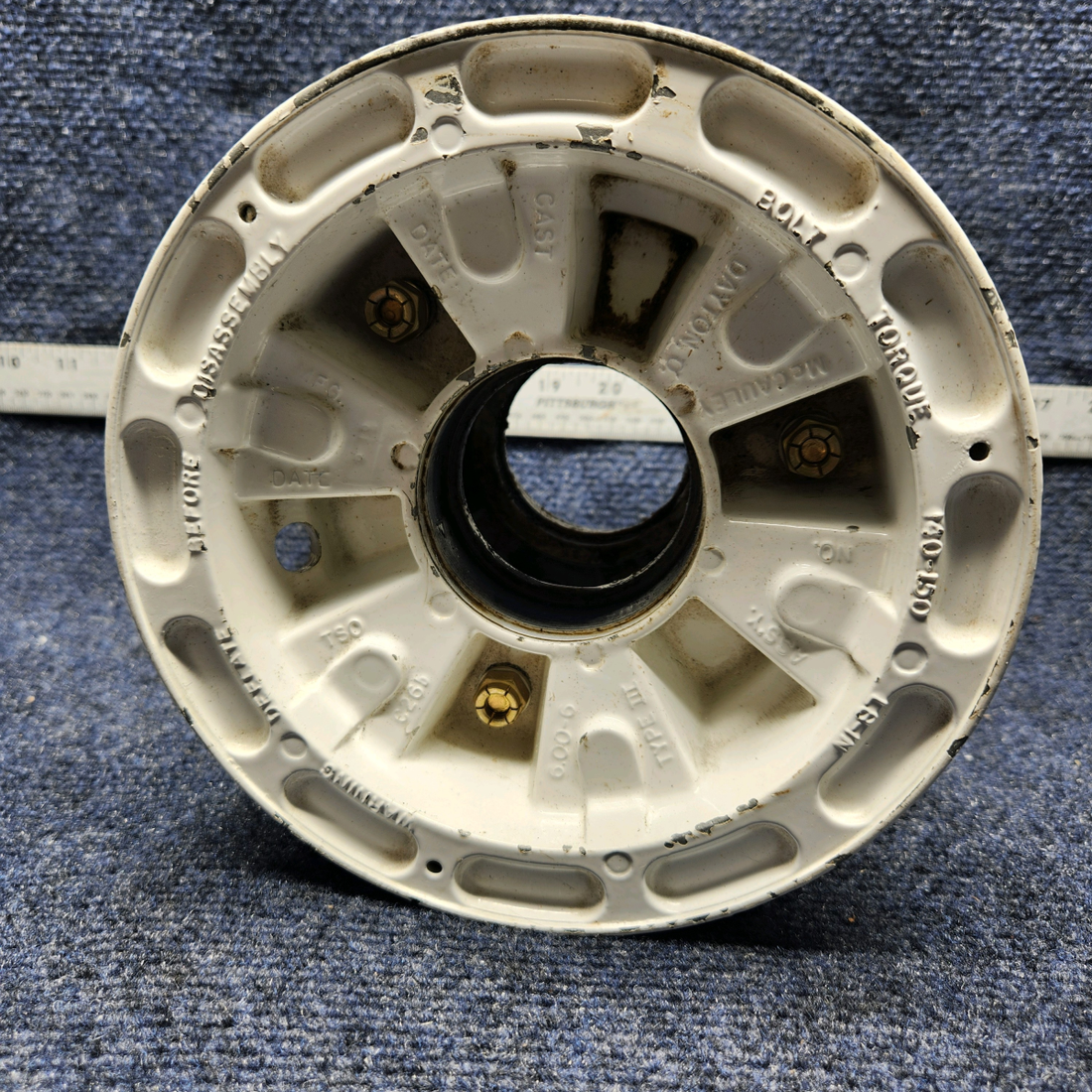 Used aircraft parts for sale, C30612 McCauley PIPER PA28-140 6.00X6 WHEEL ASSEMBLY