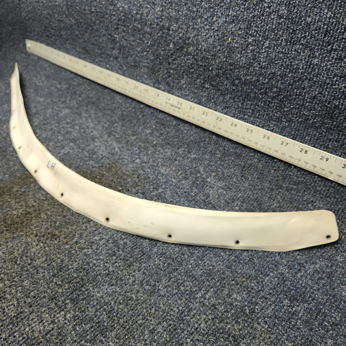 Used aircraft parts for sale, 69220-004 Piper PA32RT-300 WINDSHIELD COLLAR OUTSIDE LH