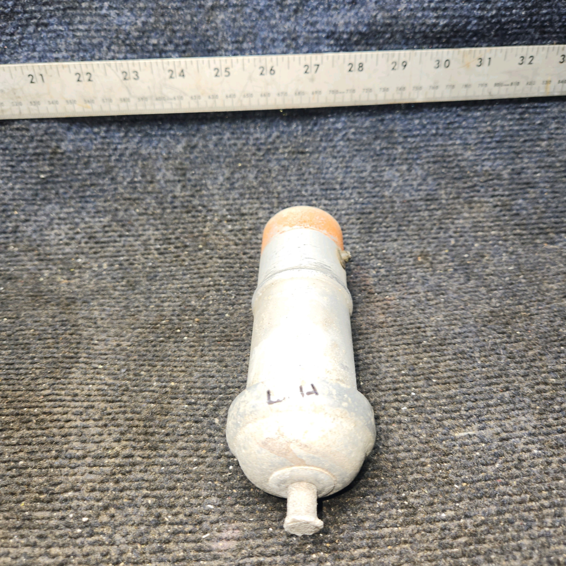 Used aircraft parts for sale, 0413163-18 Cessna 172F Outlet Assy with cap