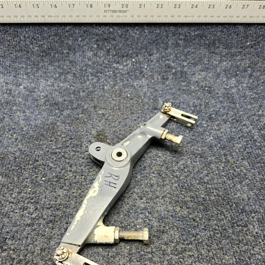 Used aircraft parts for sale, 35-521158 BEECHCRAFT F35 AILERON BELLCRANK ASSY RH