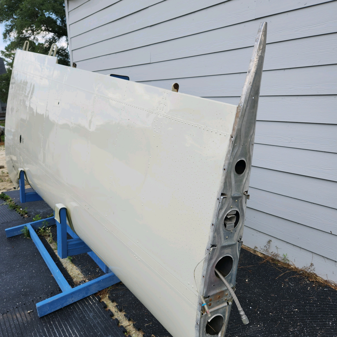 Used aircraft parts for sale, 35-115300 SA320 BEECHCRAFT F35 LH WING ASSEMBLY-OR IS SOLD IN PARTS