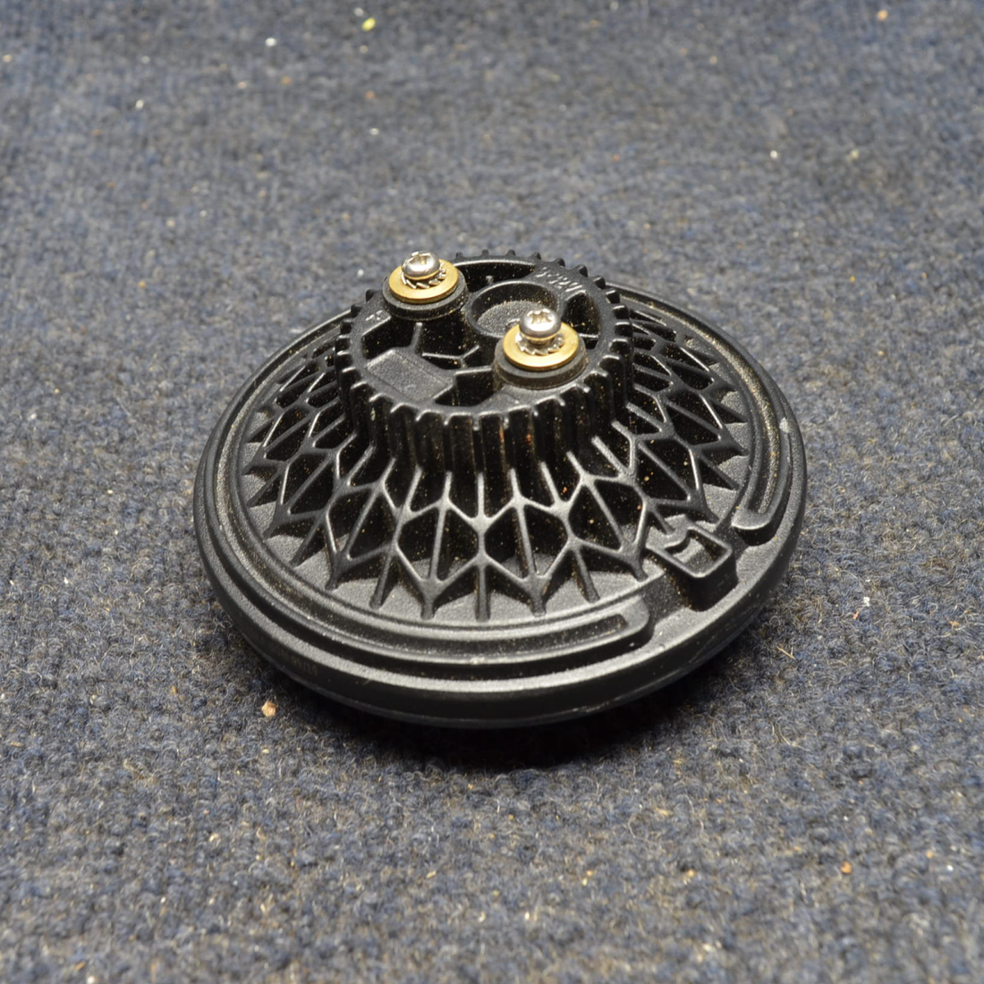 Used aircraft parts for sale, Par36TR2 REV.A Cessna C175 TAXI LIGHT PAR 36 9-32 VOLTS