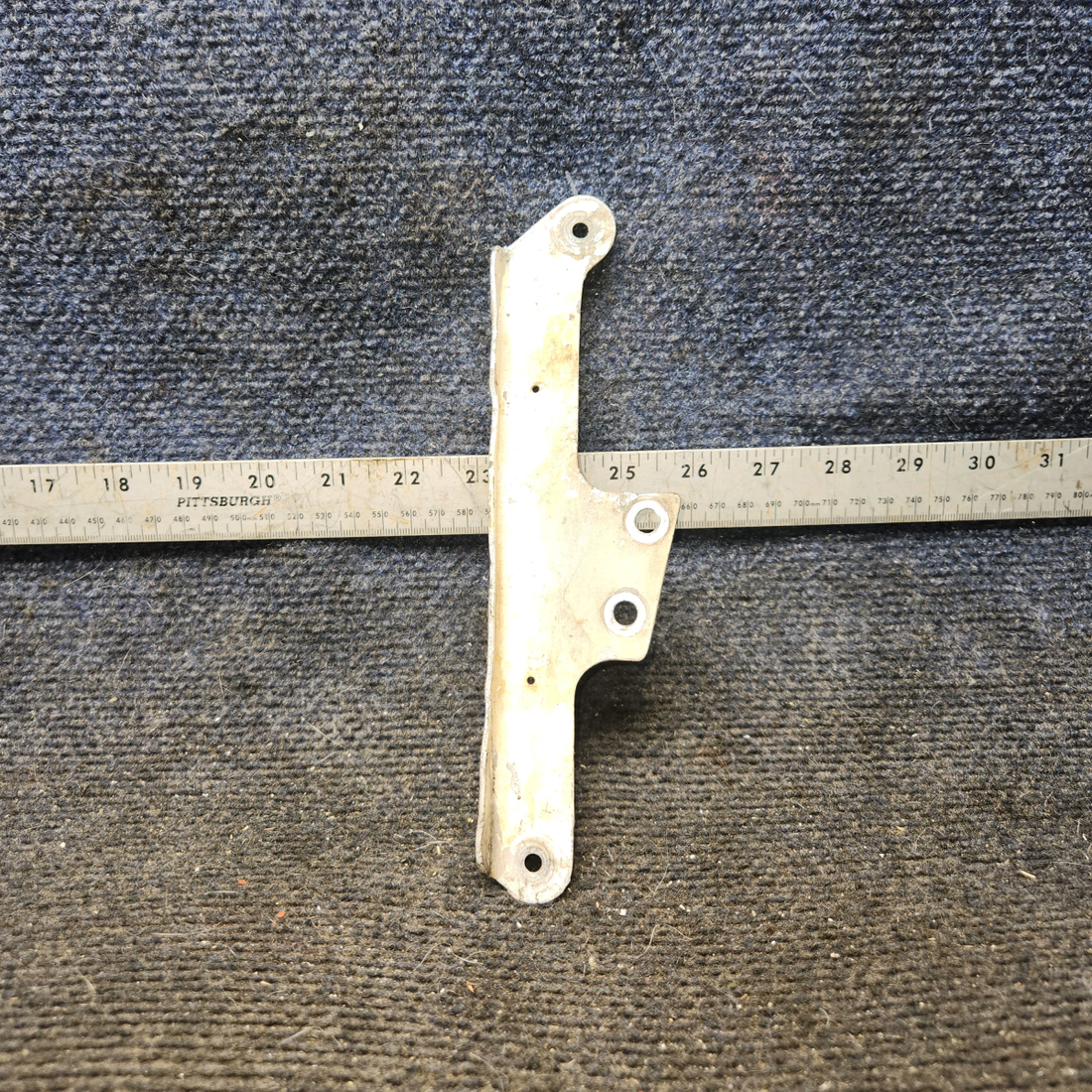 Used aircraft parts for sale, 0541218-2 cessna 172N Wheel Fairing Bracket Stiffener – RH