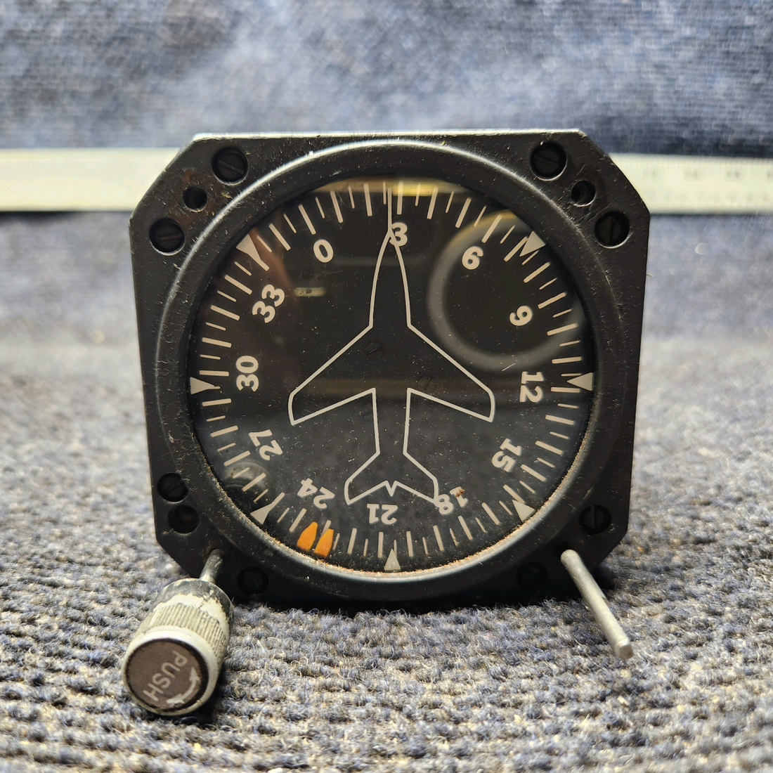 Used aircraft parts for sale, 4000D-2 EDO-AIRE 4000D-2 Piper PA28-161 Directional Gyro