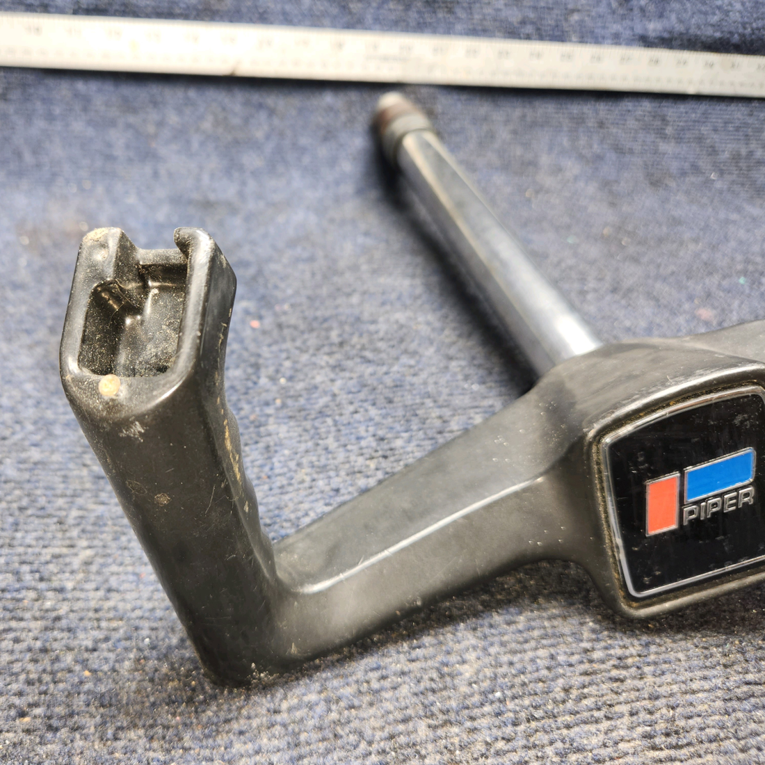 Used aircraft parts for sale, 79276-012 PIPER PA28RT-201 Control Wheel Assy (No Switch)