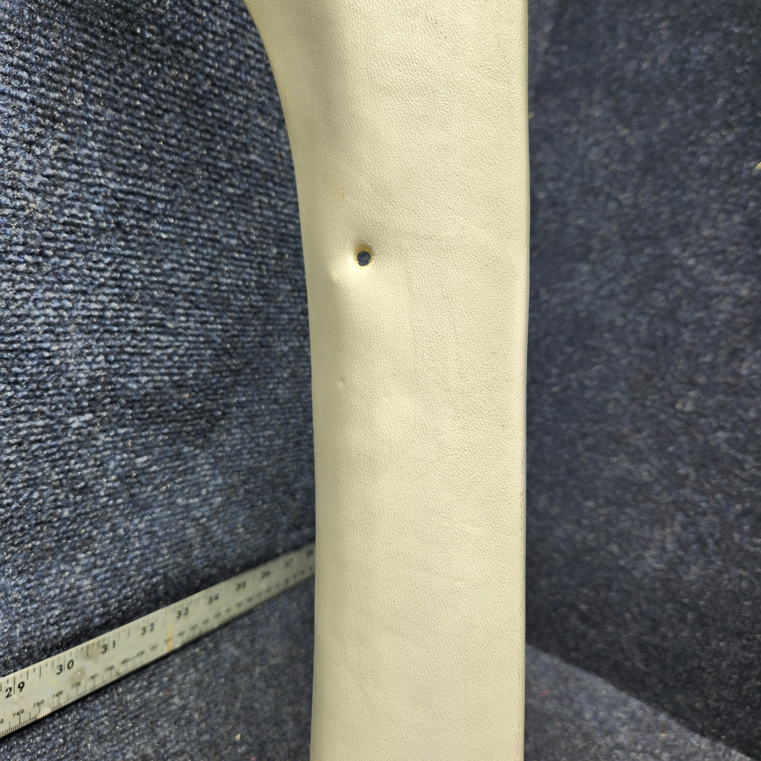 Used aircraft parts for sale, 58-530169-25 Beechcraft F33A MOULDING ASSEMBLY