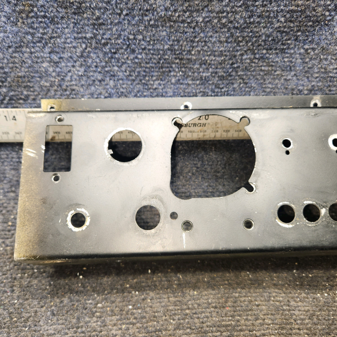 Used aircraft parts for sale, 0713622-4 Cessna 182G Switch Panel