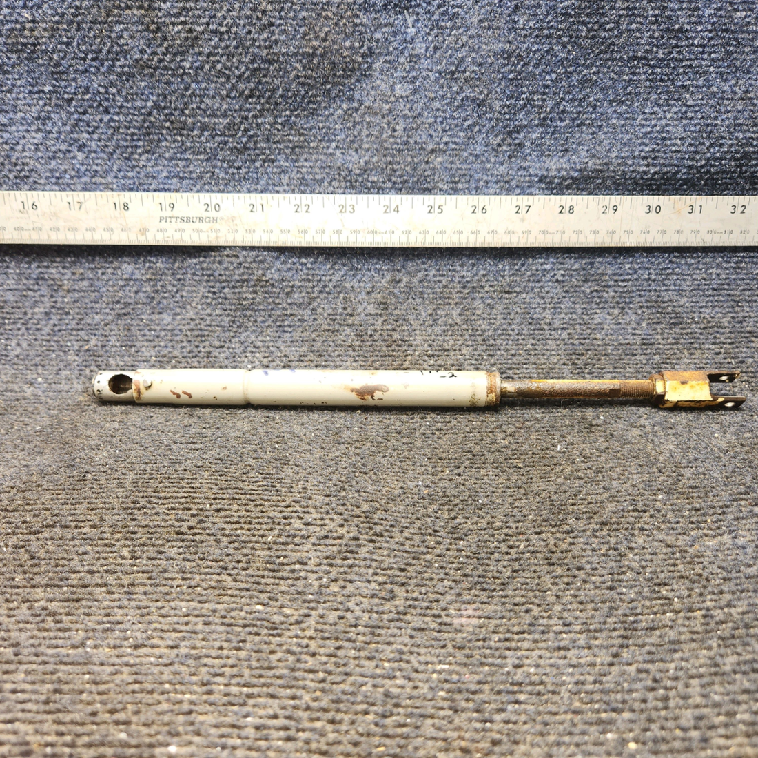 Used aircraft parts for sale, 0543022-2 Cessna 172F Steering Tube ASSY - RH