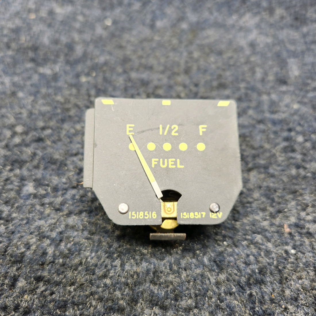Used aircraft parts for sale, 1518516 BEECHCRAFT F35 STEWART-WARNER FUEL GAUGE INDICATOR 12 VOLTS