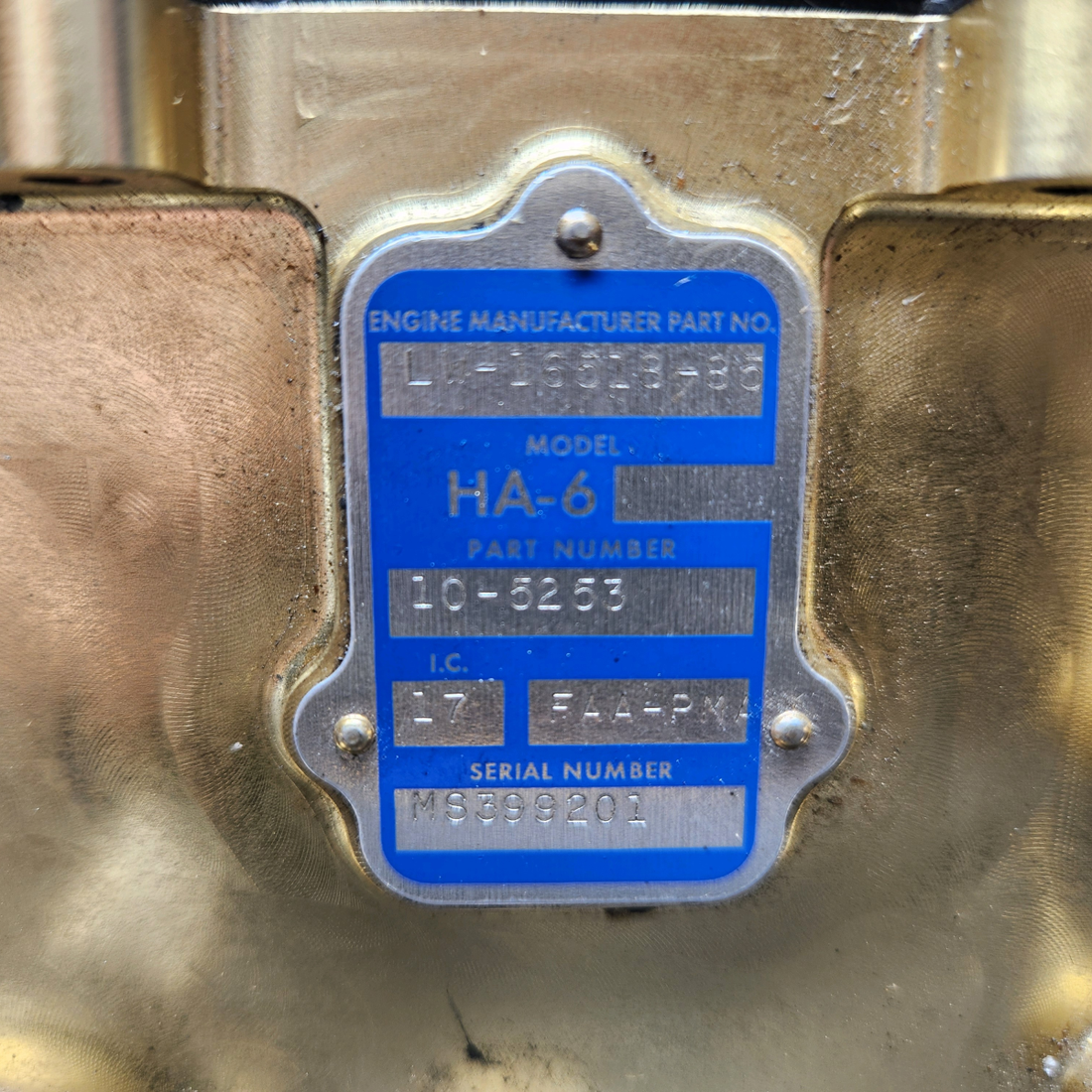 Used aircraft parts for sale, LW-16518-85 Carburetor Assembly – Used, Appears Factory New